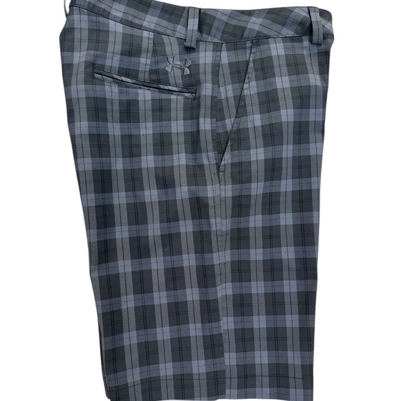 EUC Men’s Under Armour Gray + Blue Flat Front Plaid Shorts Classic Style Size 32 - Picture 1 of 3